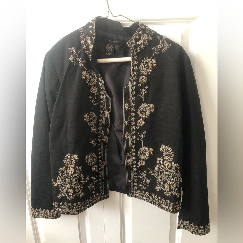 Silkland Petite black blazer with sewn in designs and sequins, size petite